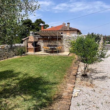 Holiday Home Stancija Becic Mugeba Luaran gambar