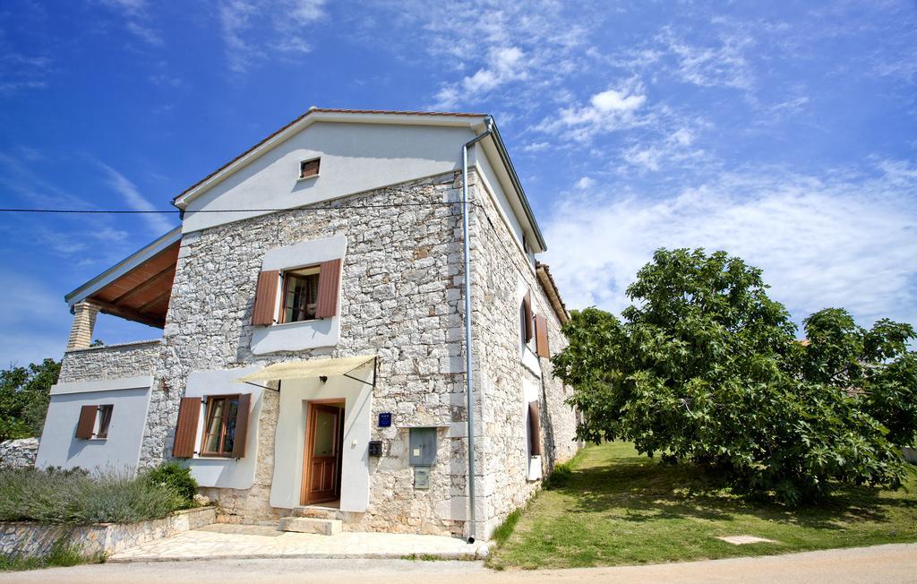 Holiday Home Stancija Becic Mugeba Luaran gambar